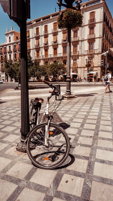 Exploring Granada Locations Solo Travelers